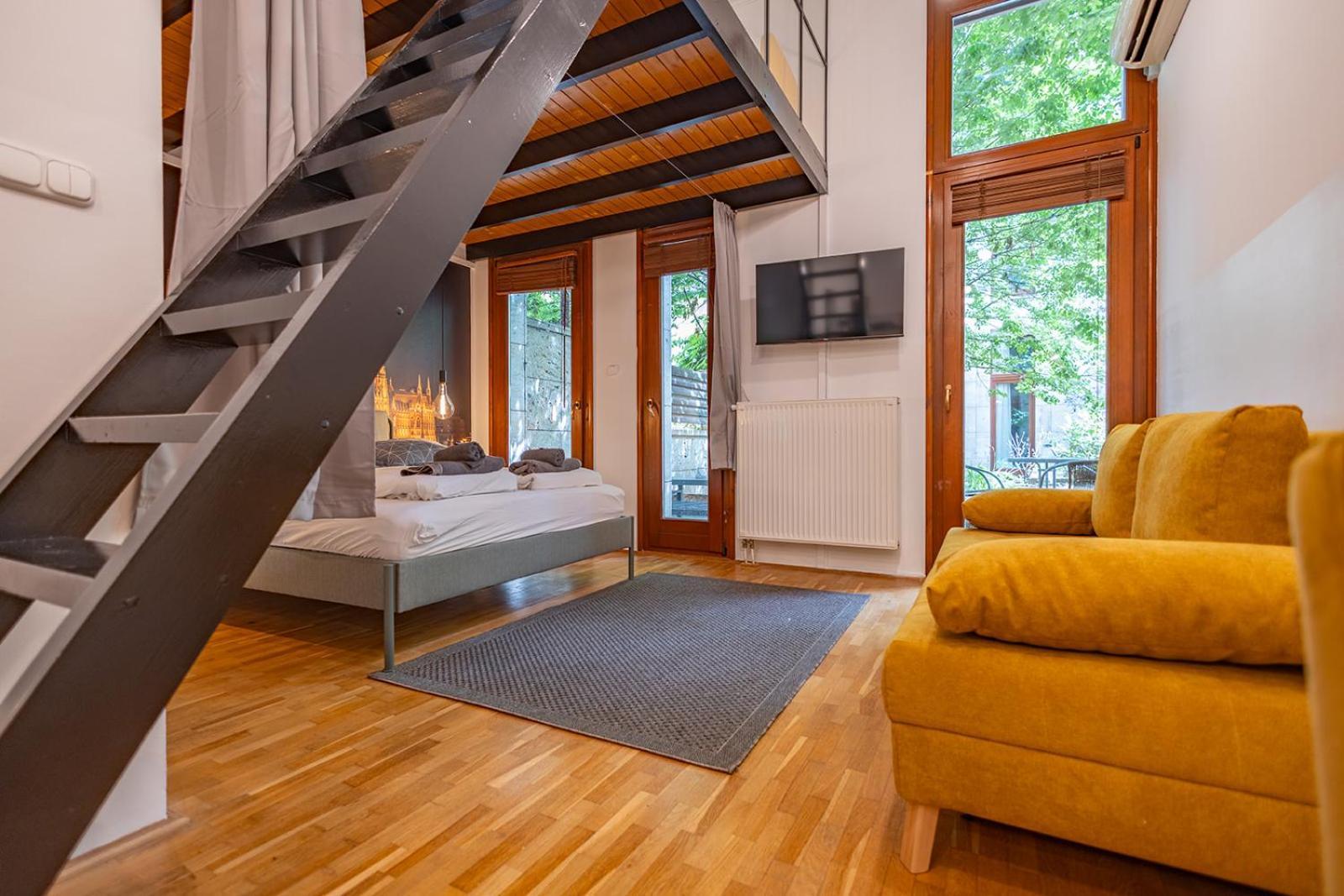 Lejlighed Mooki Loft&garden In Sohobudapest *