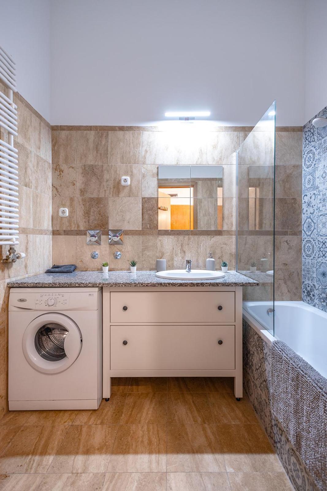 Mooki Loft&garden In Sohobudapest Budapešť
